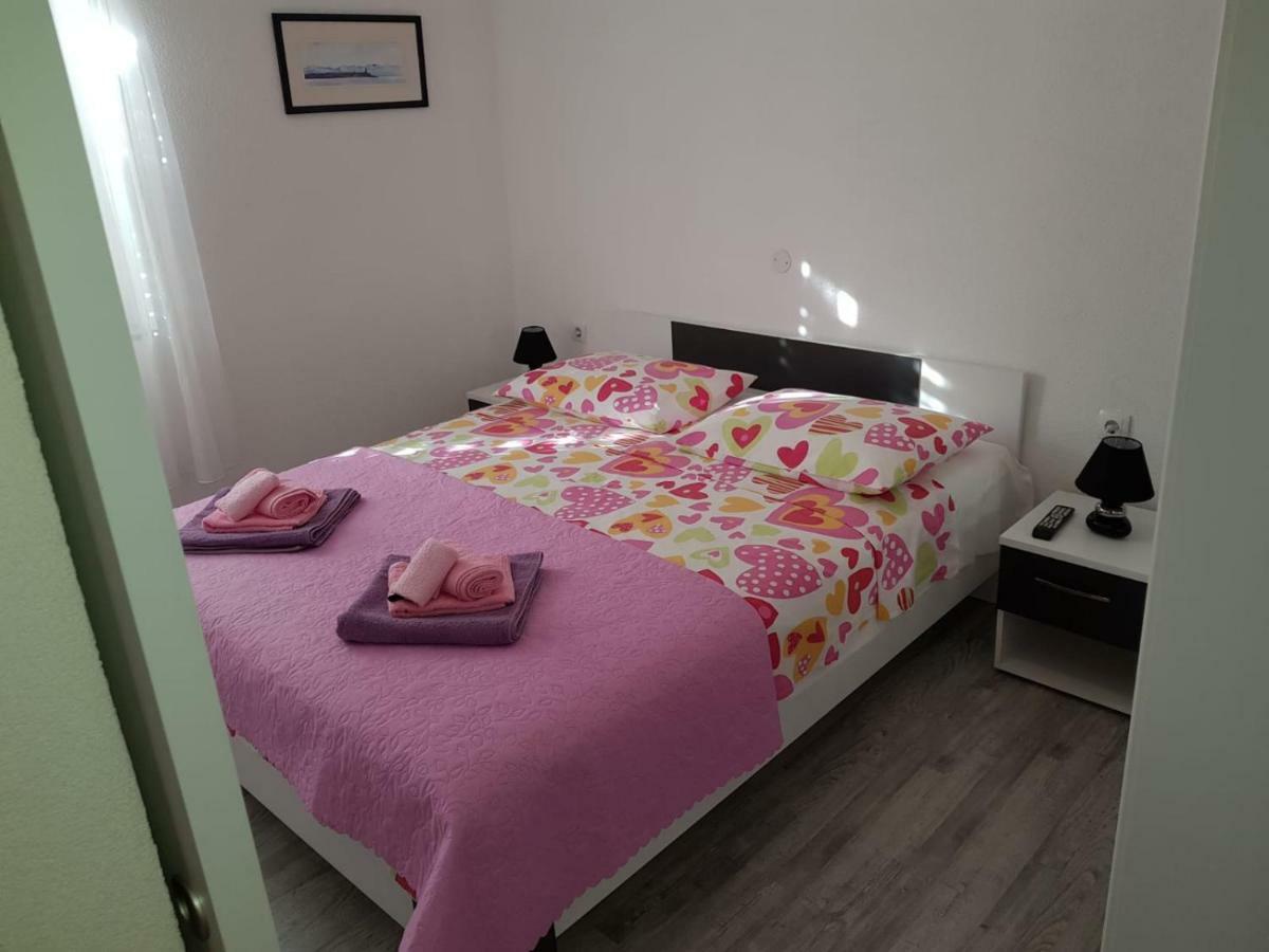 Apartments Centar - Mirjana มาคาร์สกา ภายนอก รูปภาพ