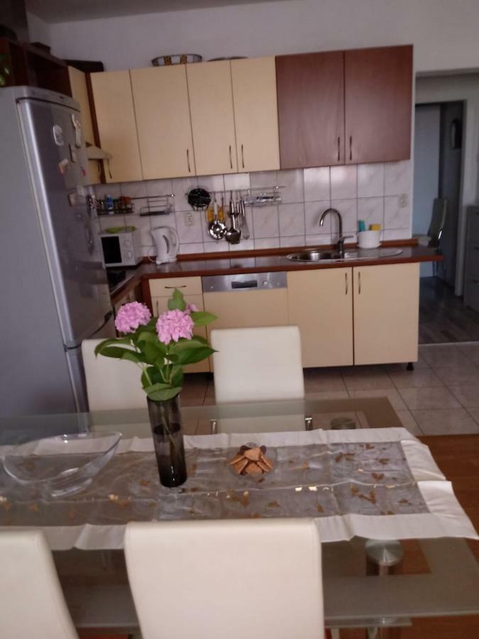 Apartments Centar - Mirjana มาคาร์สกา ภายนอก รูปภาพ