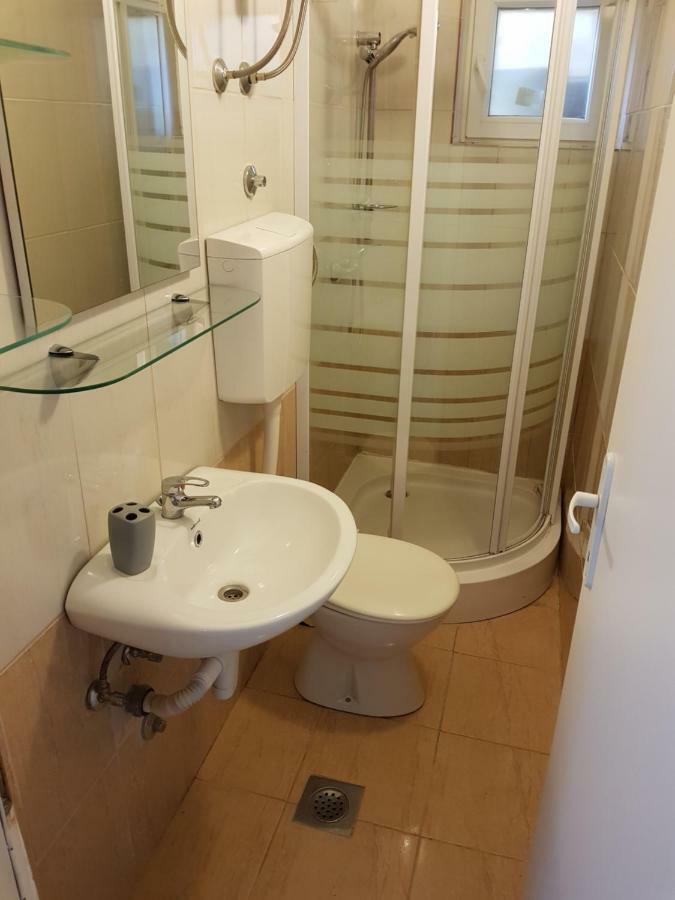 Apartments Centar - Mirjana มาคาร์สกา ภายนอก รูปภาพ