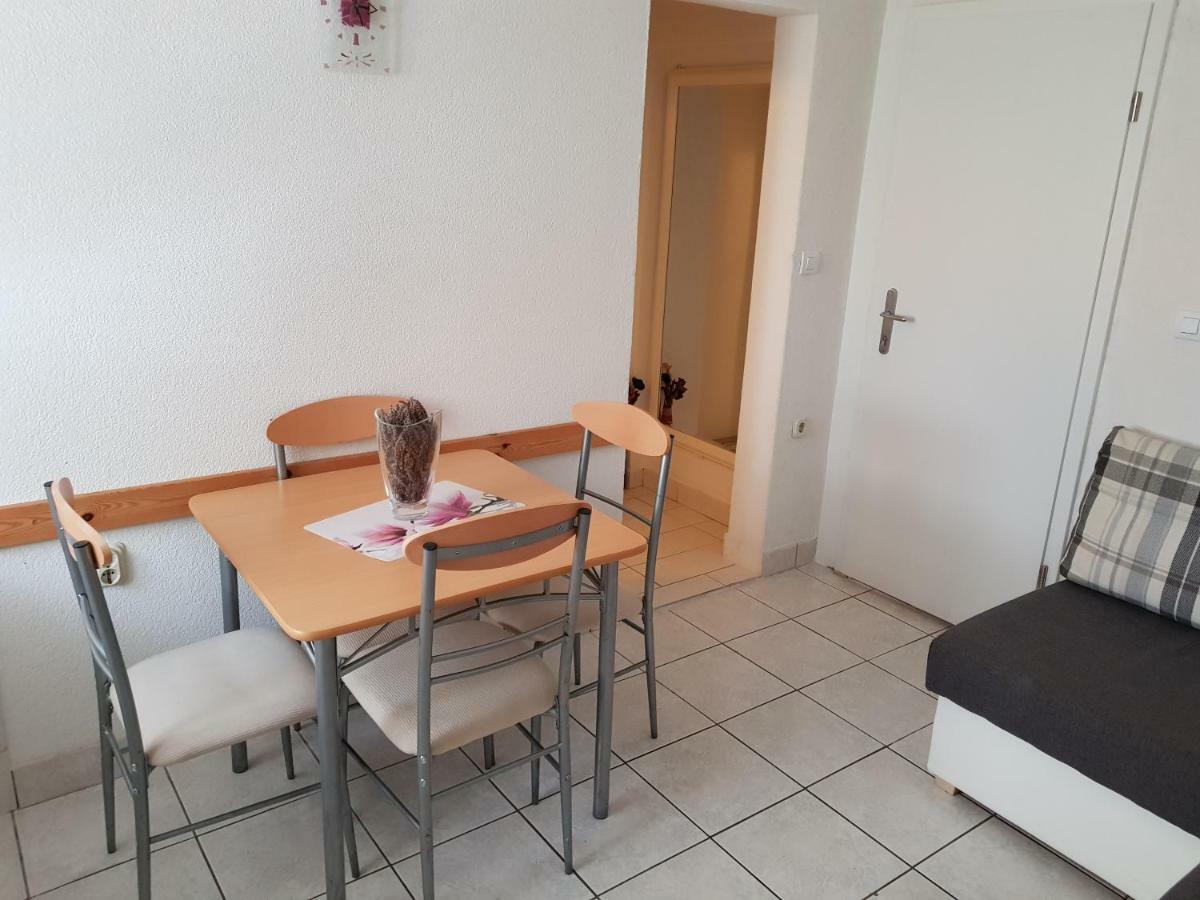 Apartments Centar - Mirjana มาคาร์สกา ภายนอก รูปภาพ
